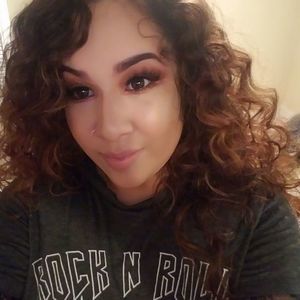 Meet your Posher, Jazmine